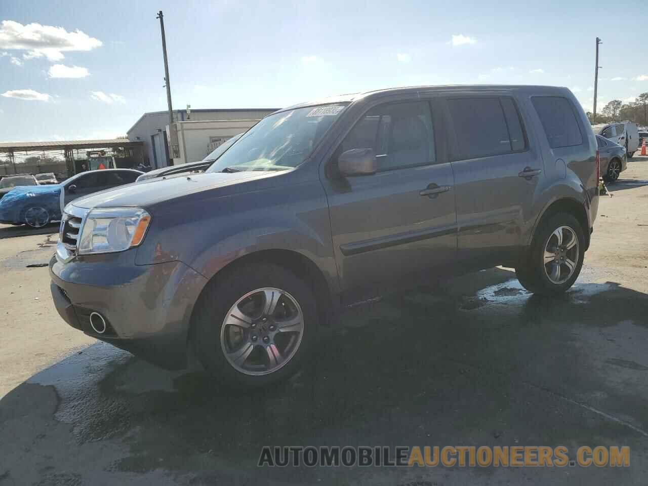 5FNYF3H3XFB034782 HONDA PILOT 2015