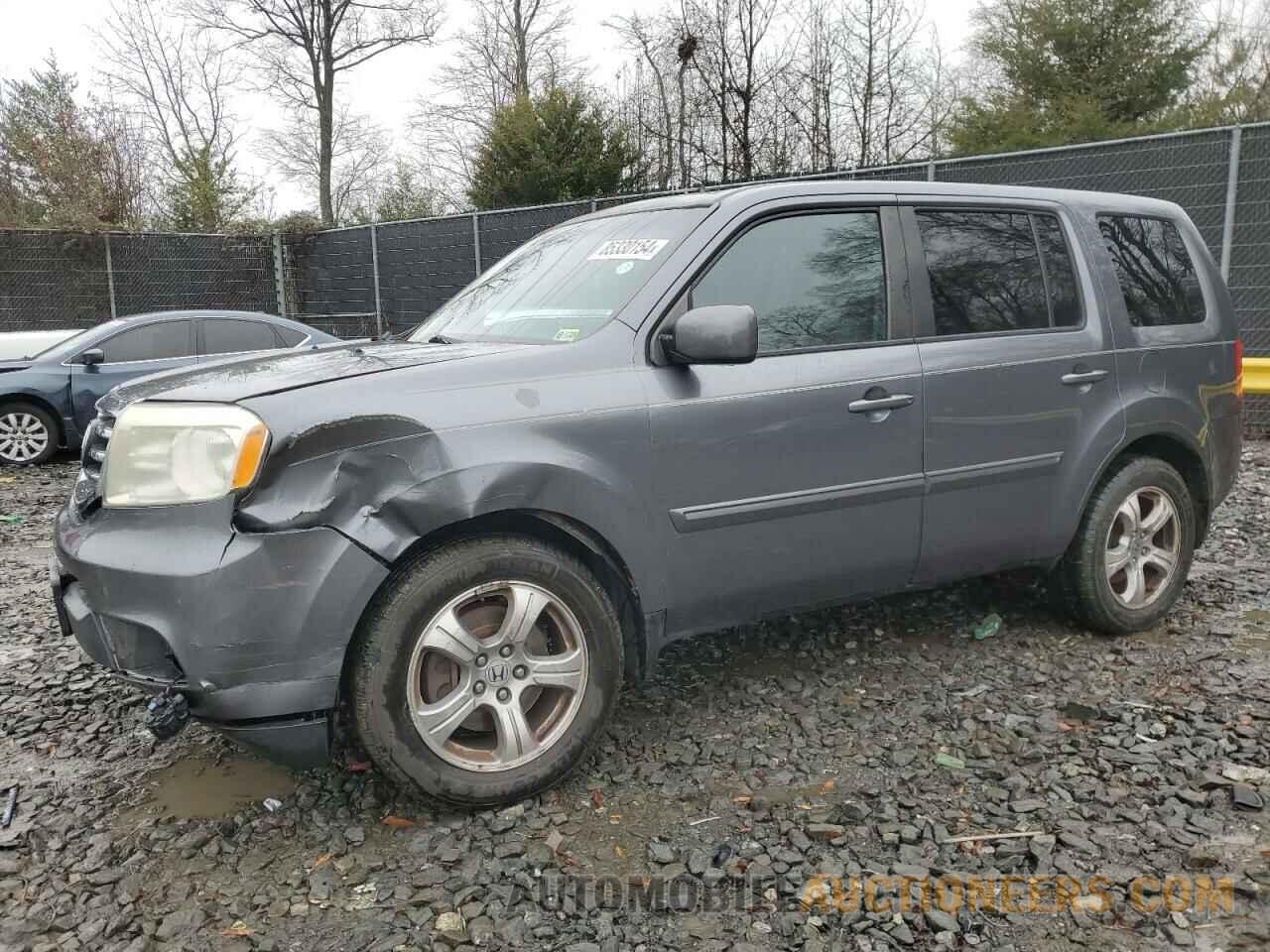 5FNYF3H54DB015546 HONDA PILOT 2013