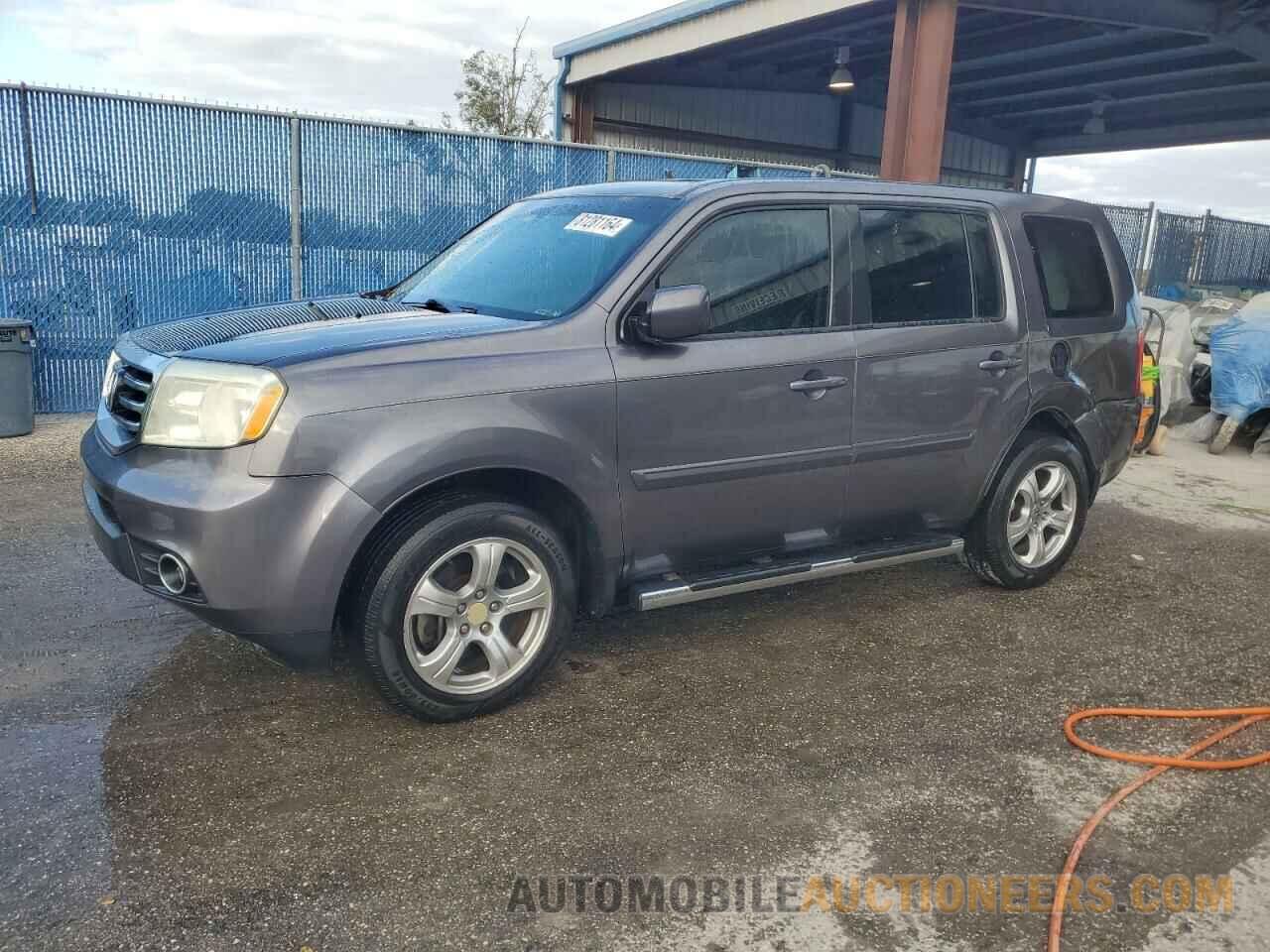 5FNYF3H57FB026365 HONDA PILOT 2015