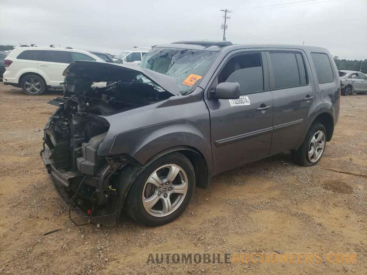 5FNYF3H58FB023376 HONDA PILOT 2015