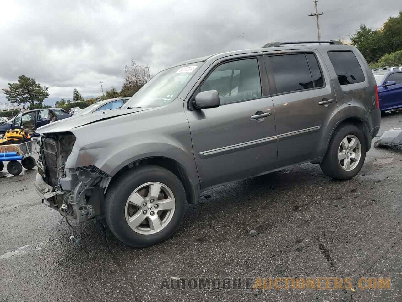 5FNYF3H71BB031377 HONDA PILOT 2011