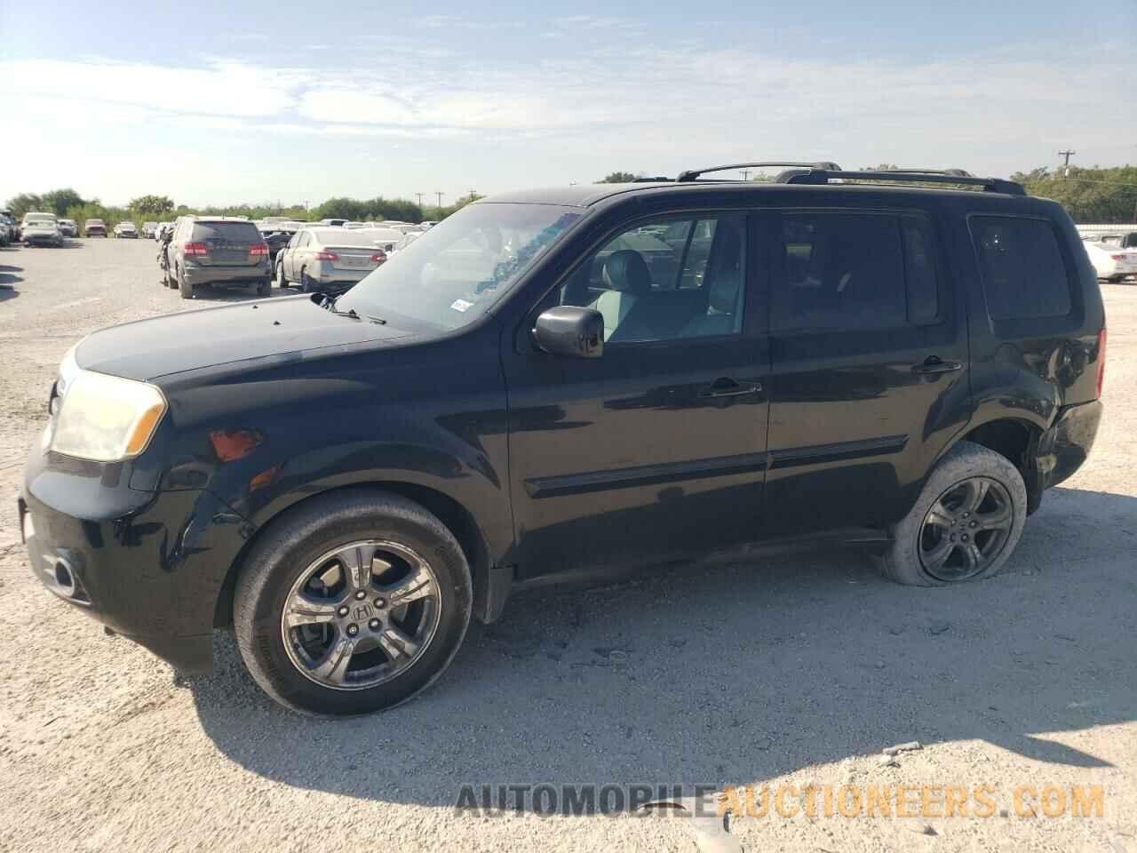 5FNYF3H7XDB043871 HONDA PILOT 2013