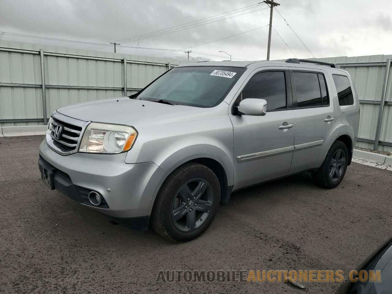 5FNYF3H9XFB012737 HONDA PILOT 2015