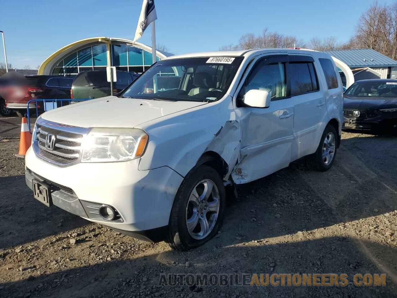 5FNYF4H54FB025034 HONDA PILOT 2015