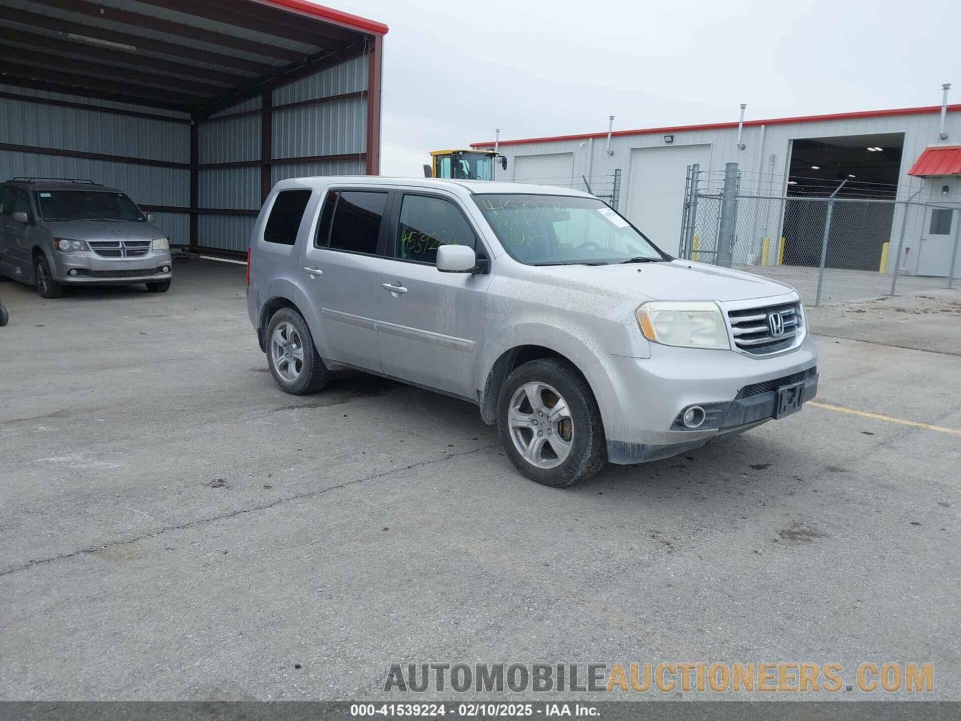 5FNYF4H58CB037165 HONDA PILOT 2012