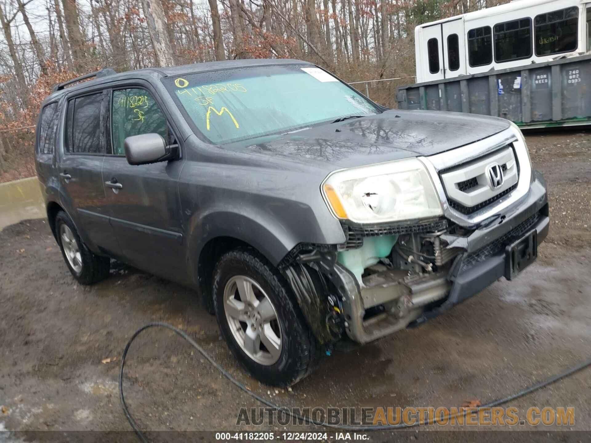 5FNYF4H77BB001600 HONDA PILOT 2011