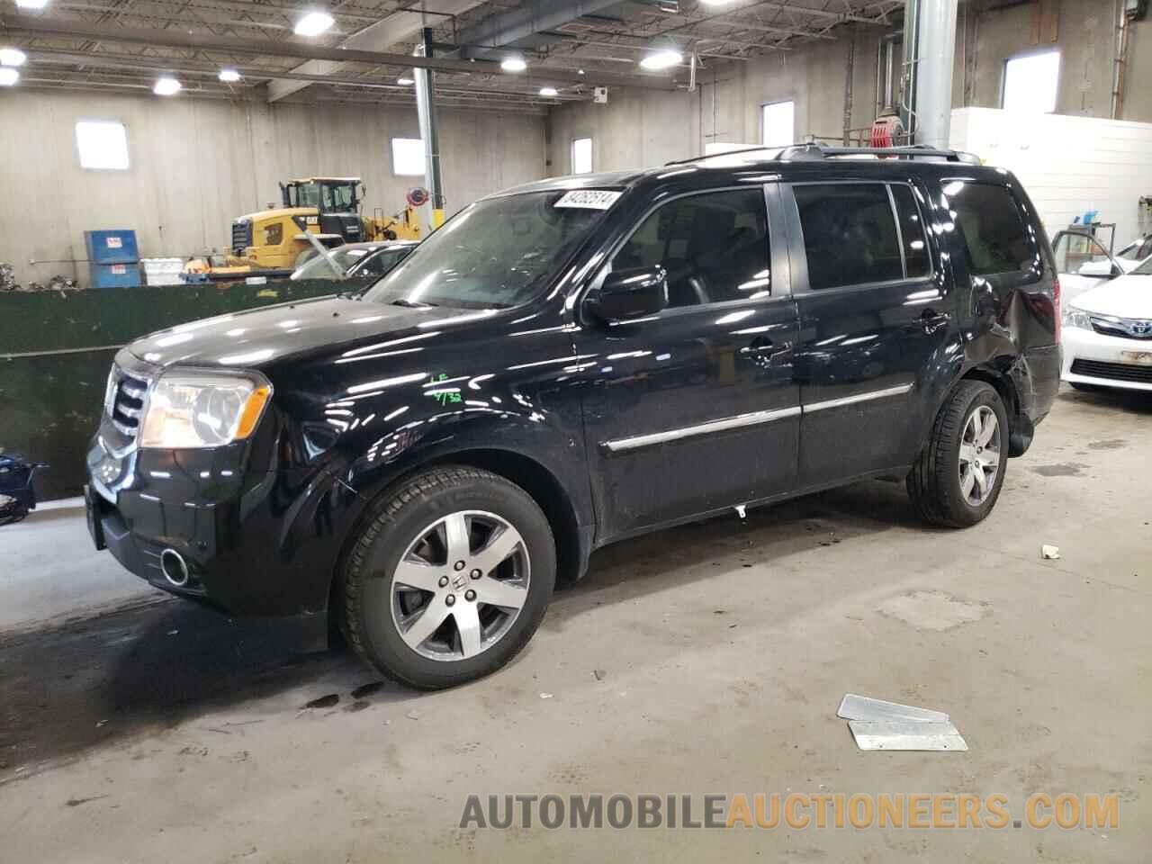 5FNYF4H95FB078666 HONDA PILOT 2015