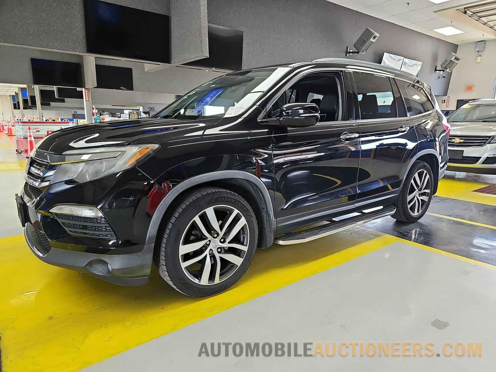 5FNYF5H9XHB000148 Honda Pilot 2017