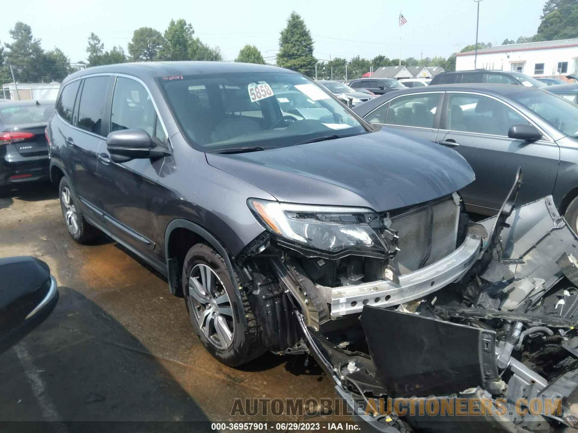 5FNYF6H82JB051615 HONDA PILOT 2018