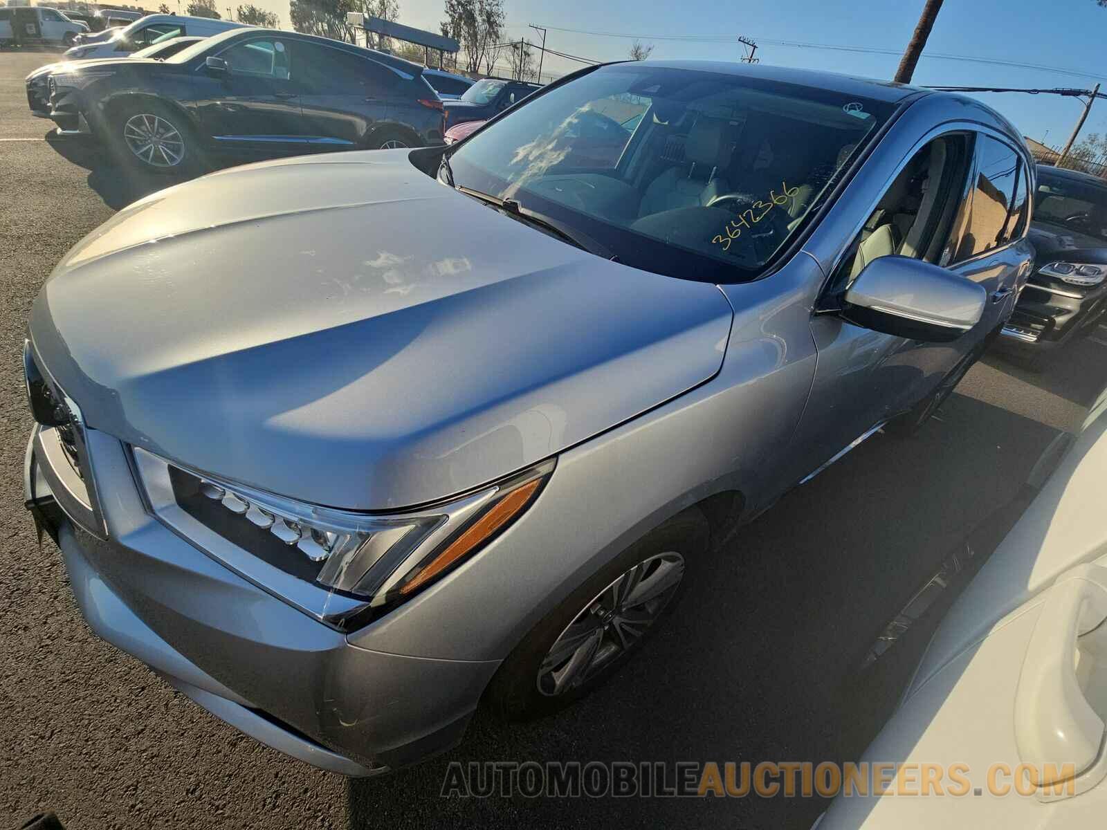 5J8YD3H35KL002496 Acura  2019