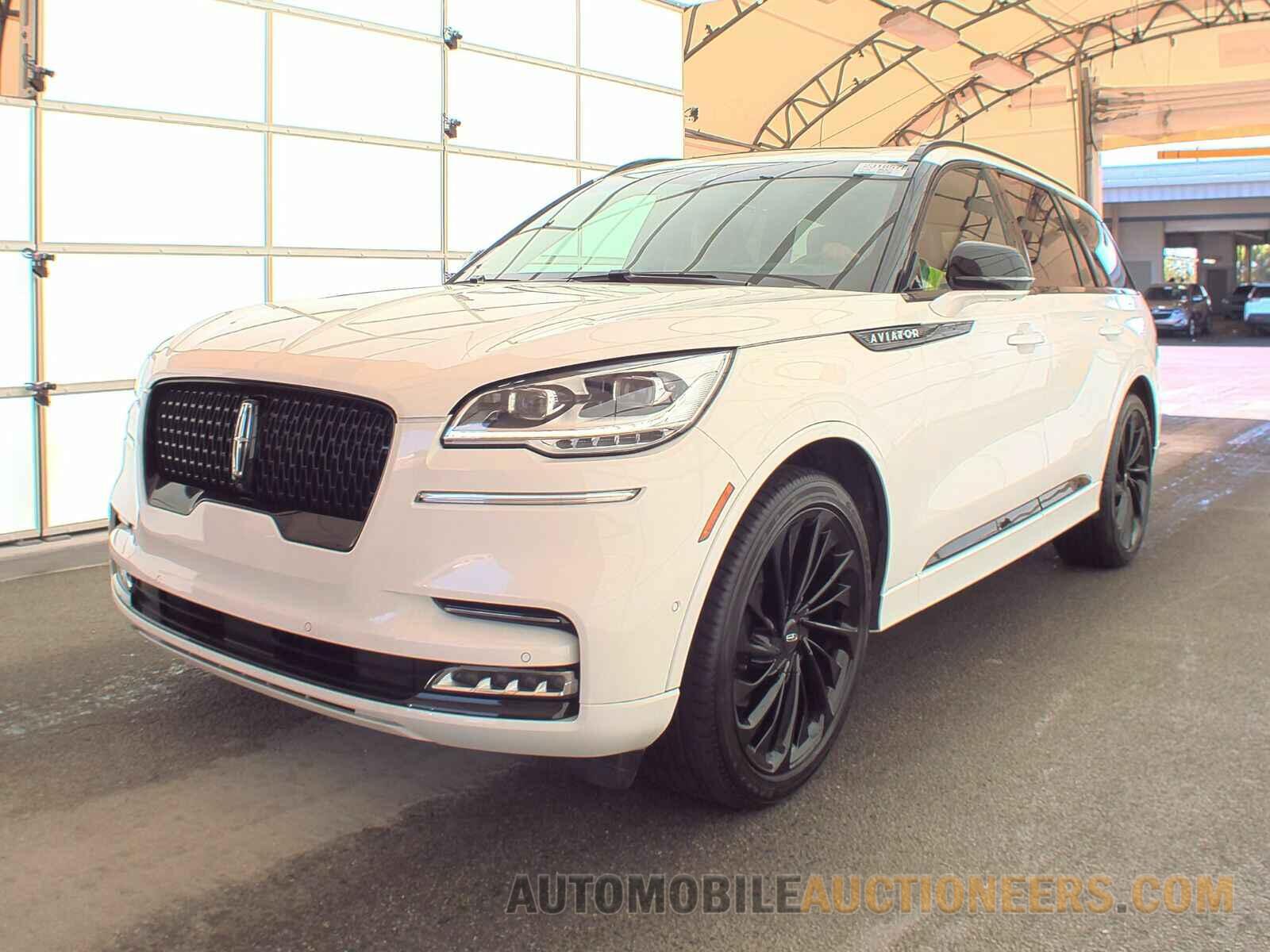 5LM5J7WC2PGL08519 Lincoln Aviator 2023