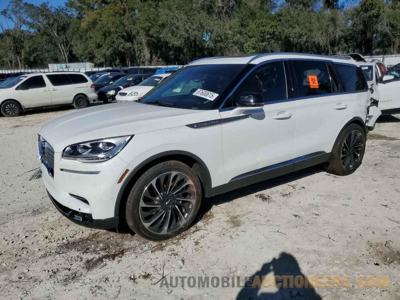 5LM5J7WC6PGL27025 LINCOLN AVIATOR 2023