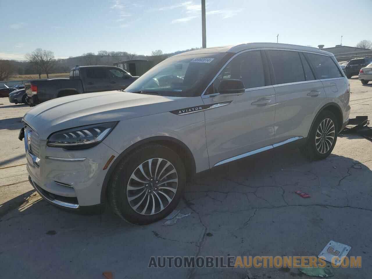 5LM5J7WC7PGL14770 LINCOLN AVIATOR 2023