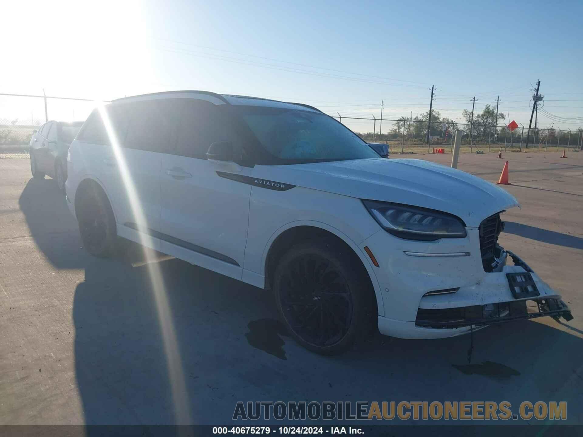 5LM5J7XC3RGL00785 LINCOLN AVIATOR 2024