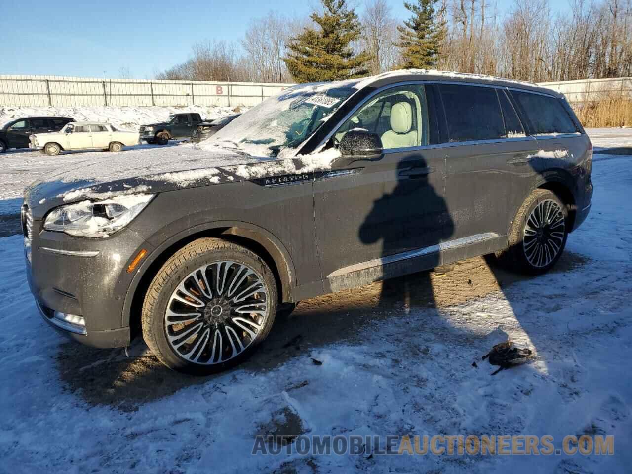 5LM5J9XCXRGL08359 LINCOLN AVIATOR 2024