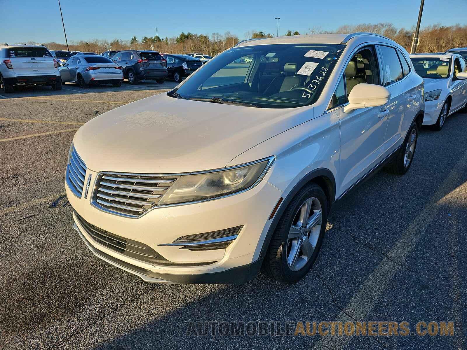 5LMCJ1A95FUJ33005 Lincoln  2015