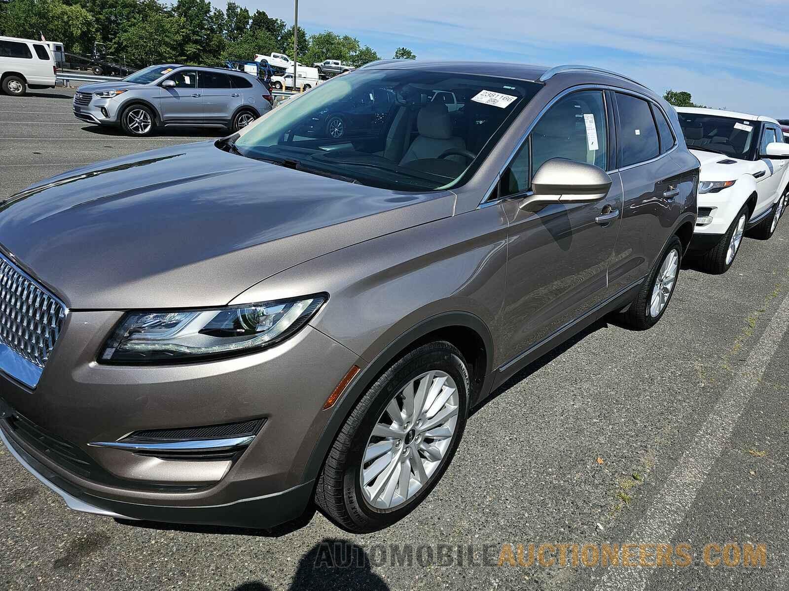 5LMCJ1D98KUL26061 Lincoln MKC 2019