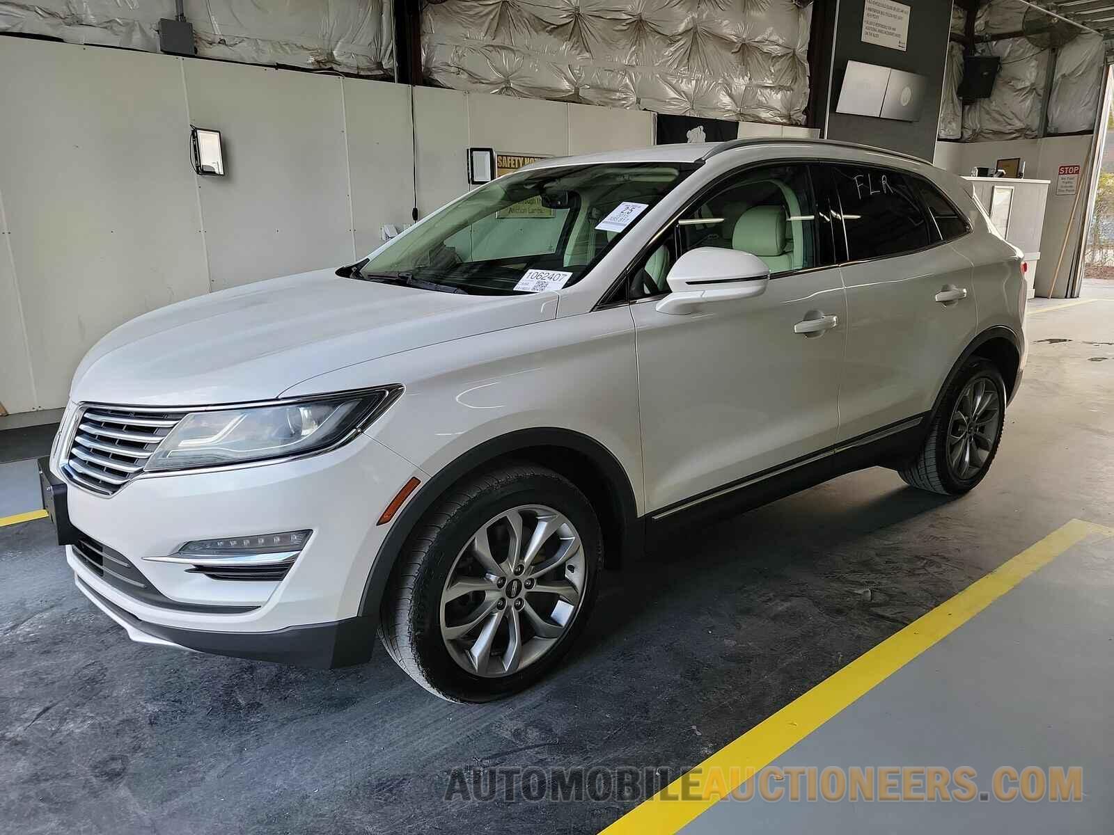 5LMCJ2A95FUJ36864 Lincoln MKC 2015