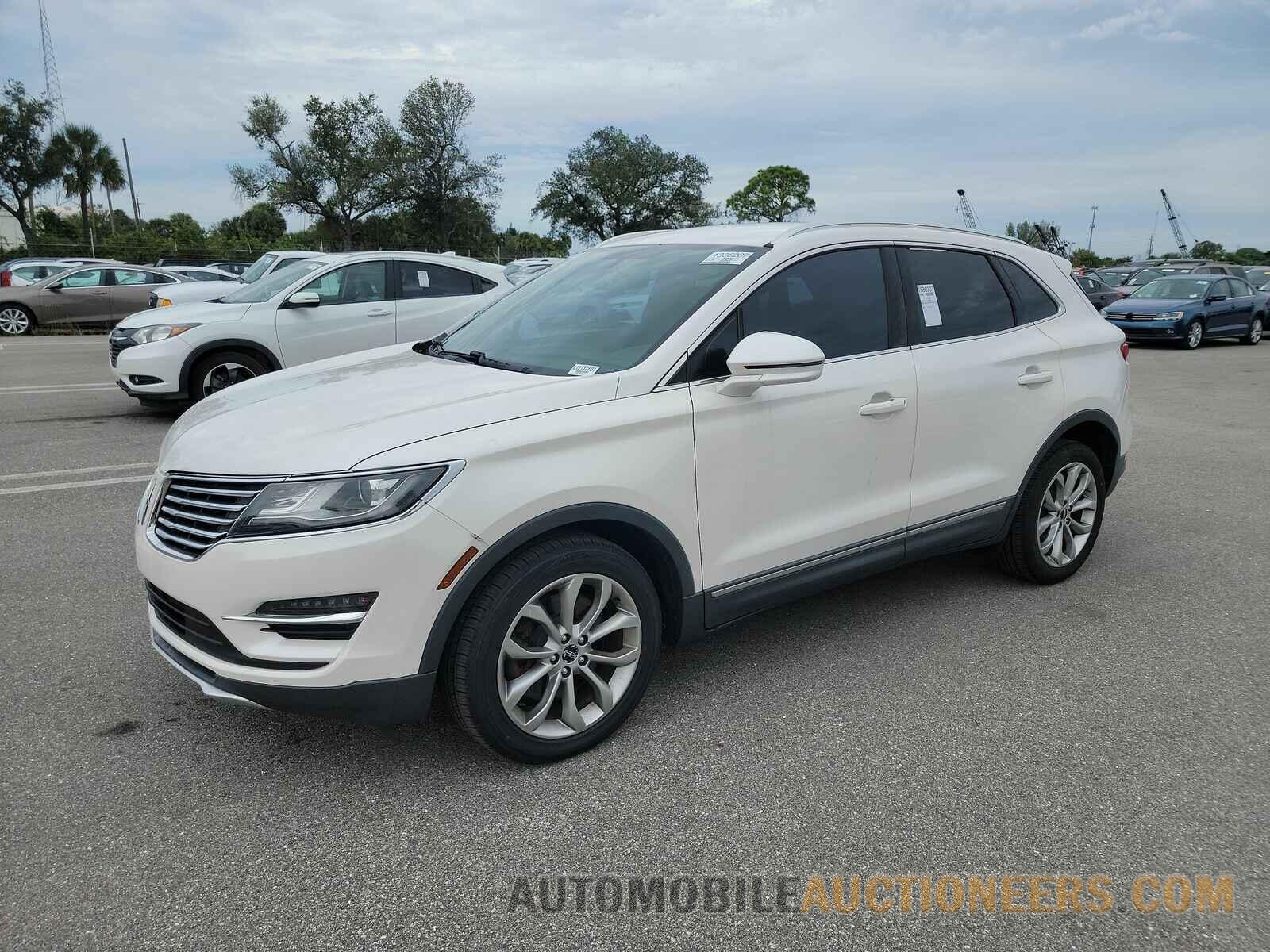 5LMCJ2C95HUL12117 Lincoln MKC 2017