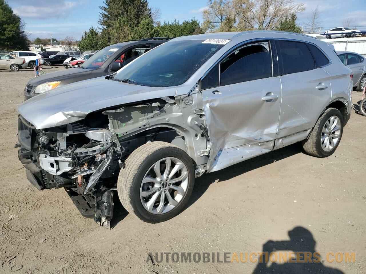 5LMCJ2D90KUL47539 LINCOLN MKC 2019