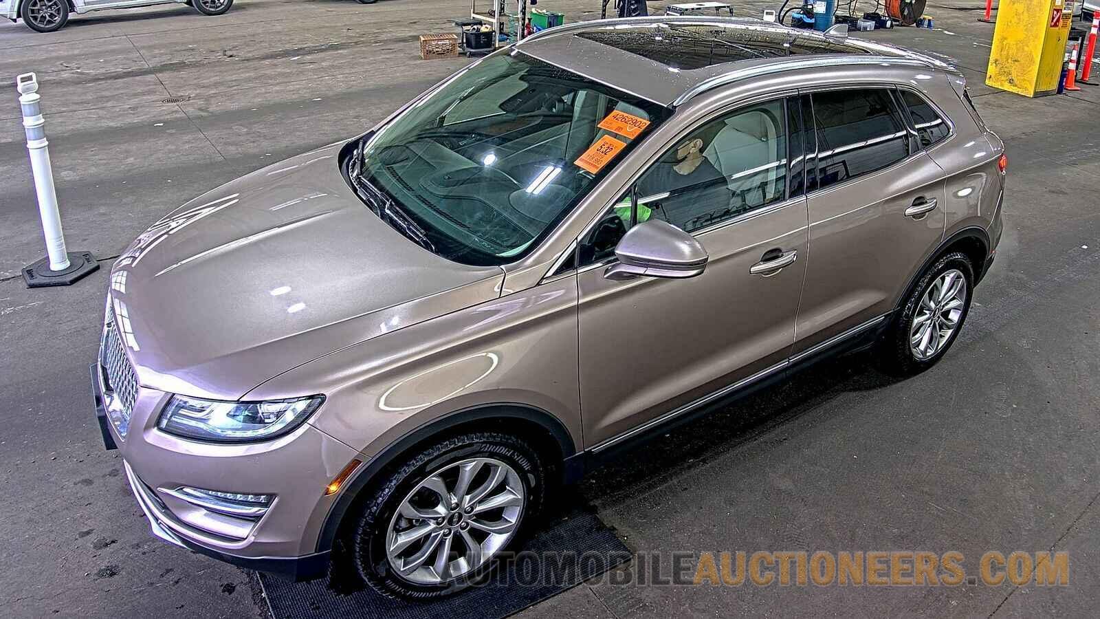 5LMCJ2D92KUL21525 Lincoln MKC 2019