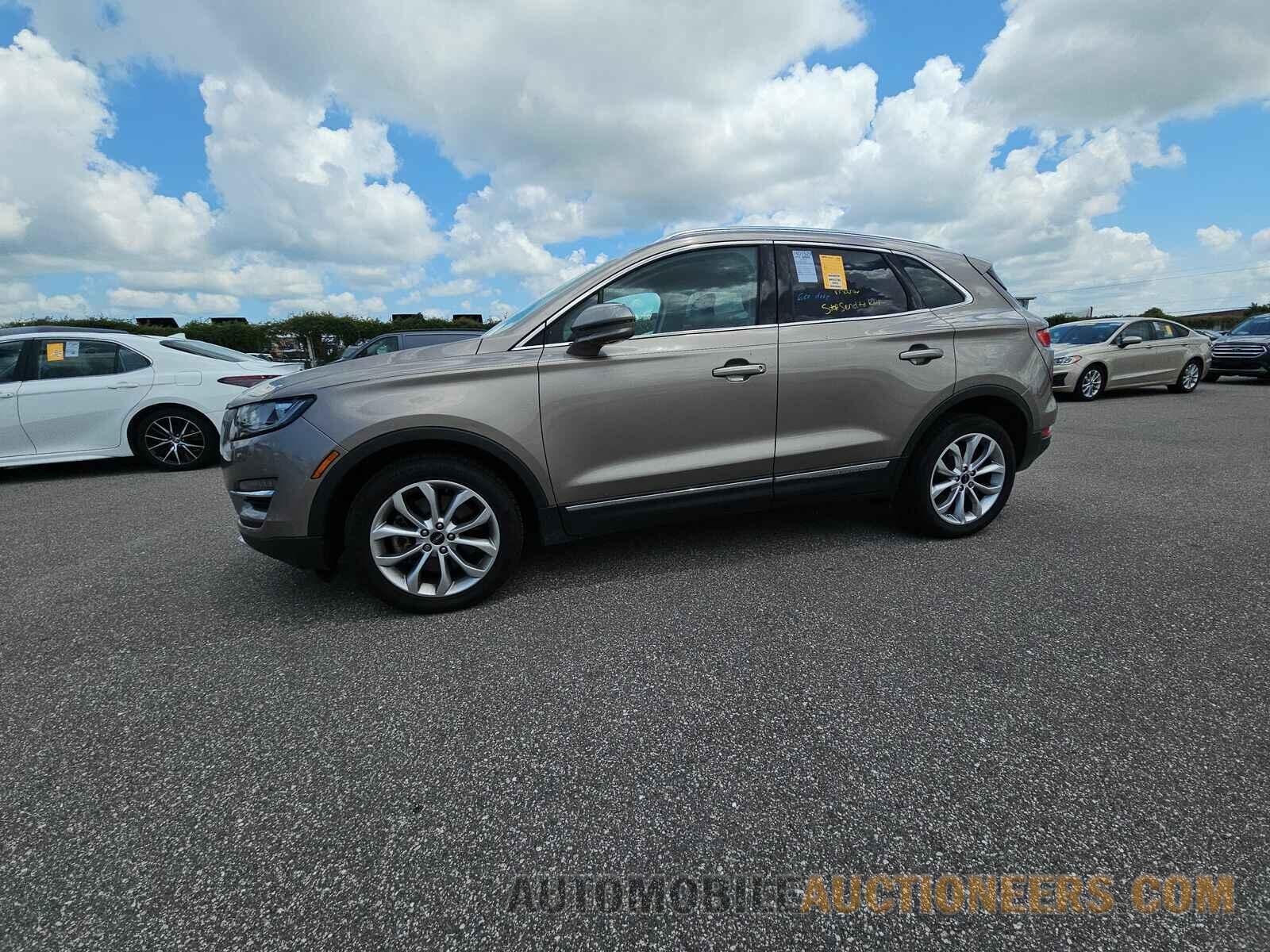 5LMCJ2D9XKUL53090 Lincoln MKC 2019