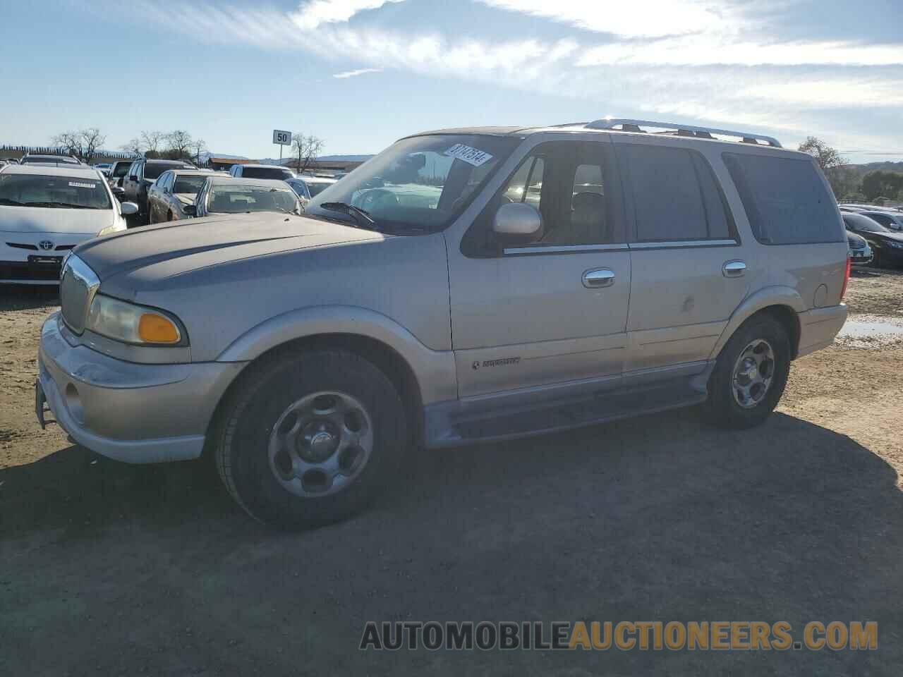 5LMFU28R51LJ29728 LINCOLN NAVIGATOR 2001