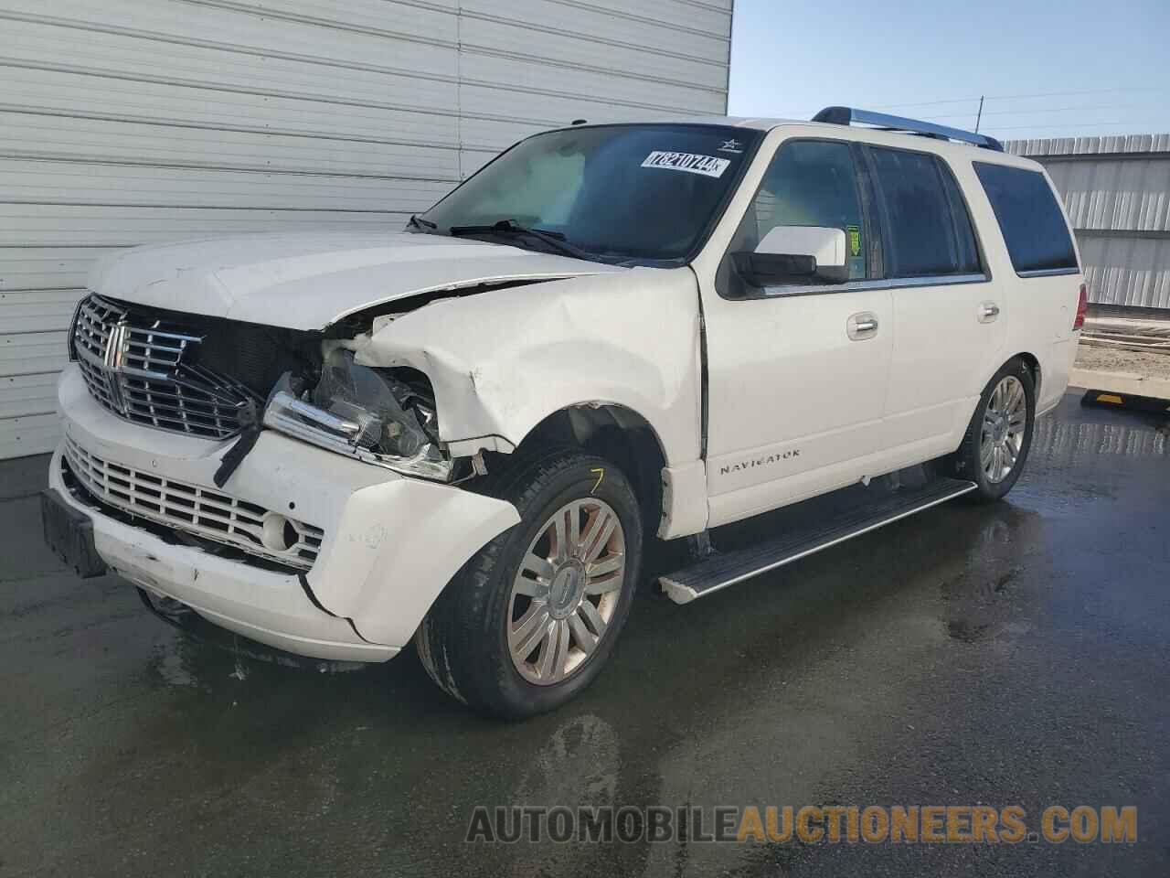 5LMJJ2H5XBEJ06144 LINCOLN NAVIGATOR 2011