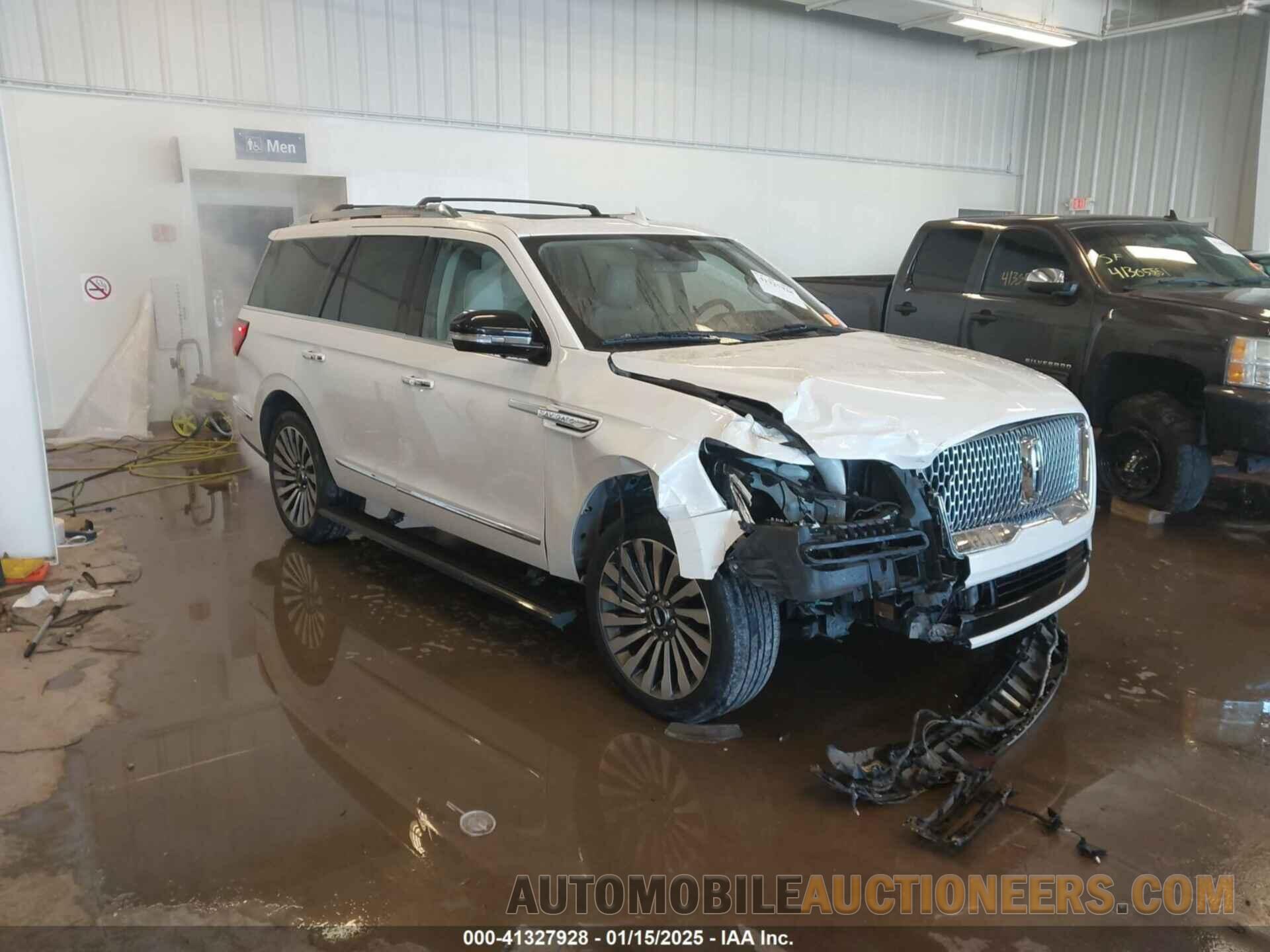 5LMJJ2LT8JEL21168 LINCOLN NAVIGATOR 2018