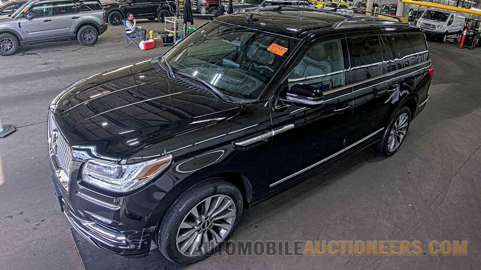 5LMJJ3LT2MEL00214 Lincoln Navigator L 2021