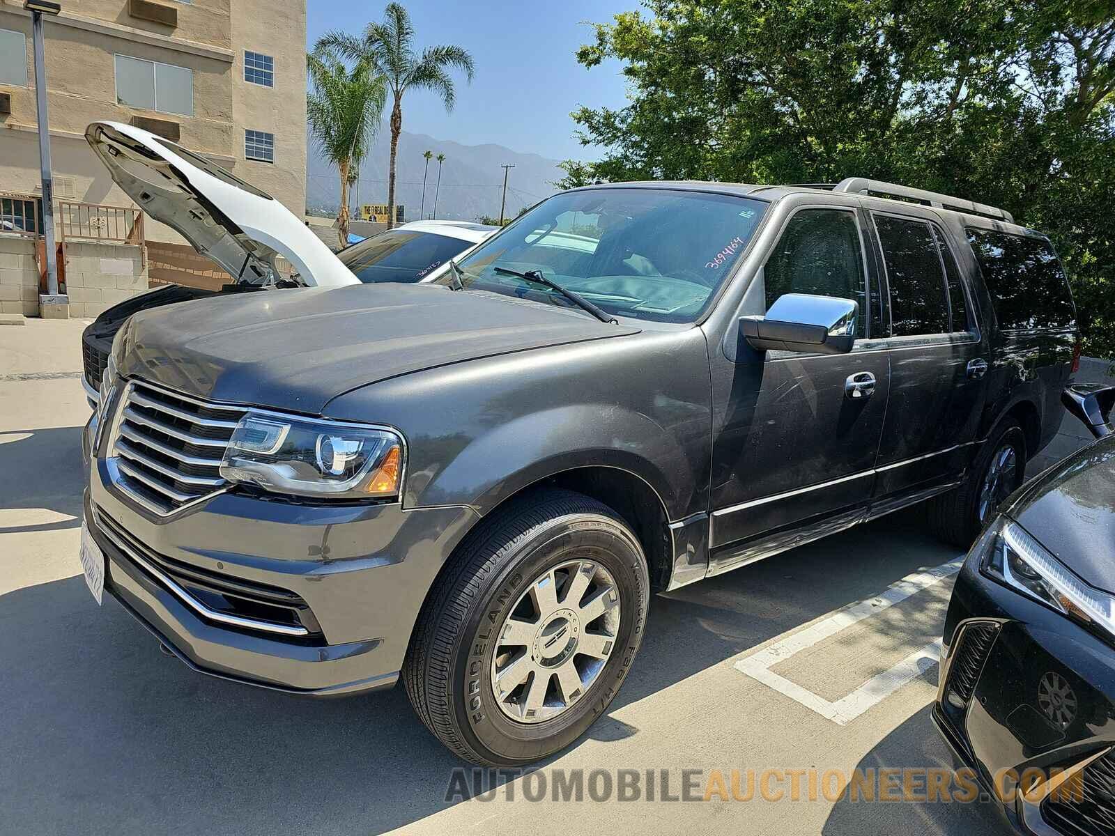 5LMJJ3LTXGEL11711 Lincoln Navigator L 2016