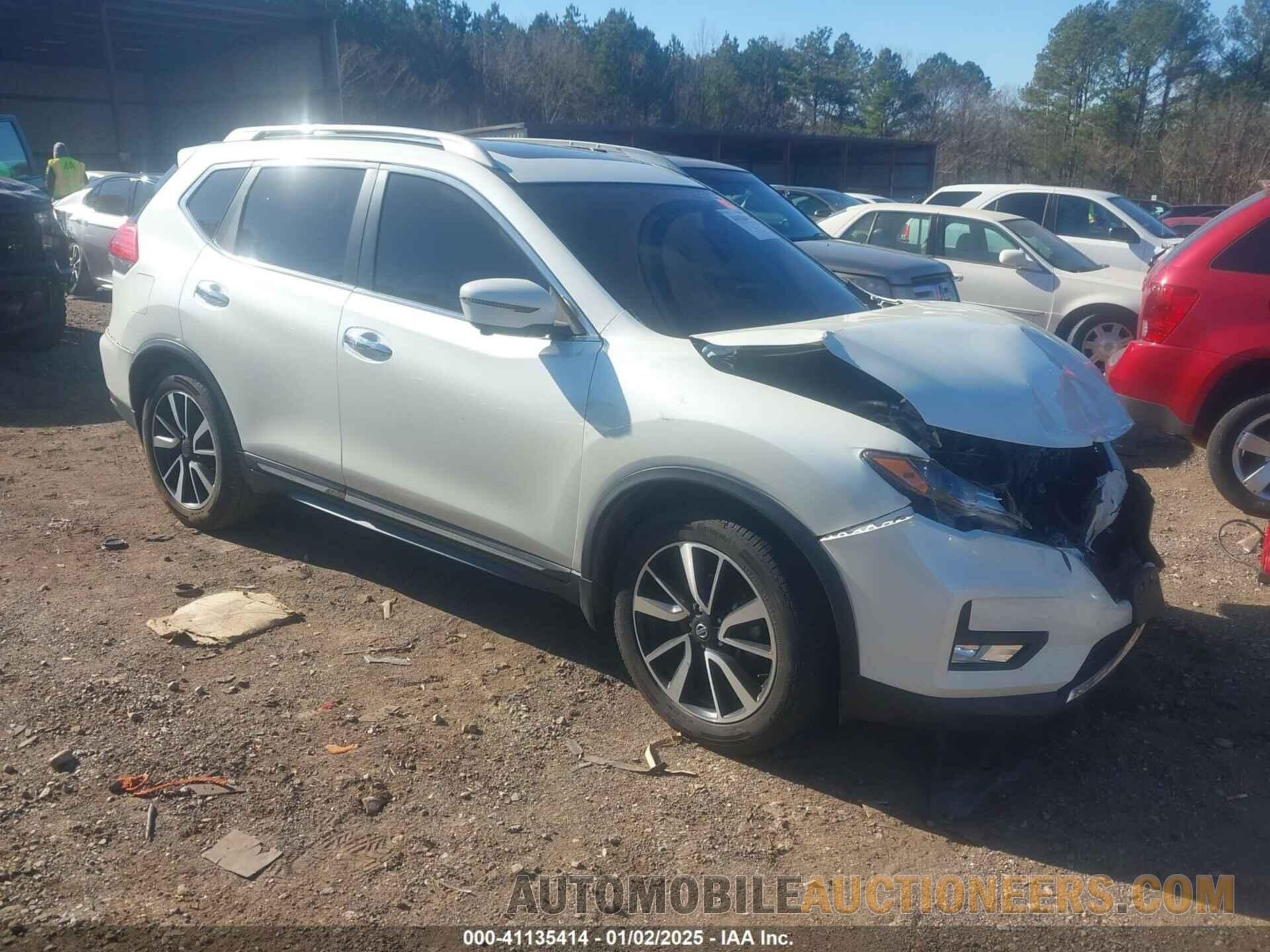 5N1AT2MT4HC755637 NISSAN ROGUE 2017