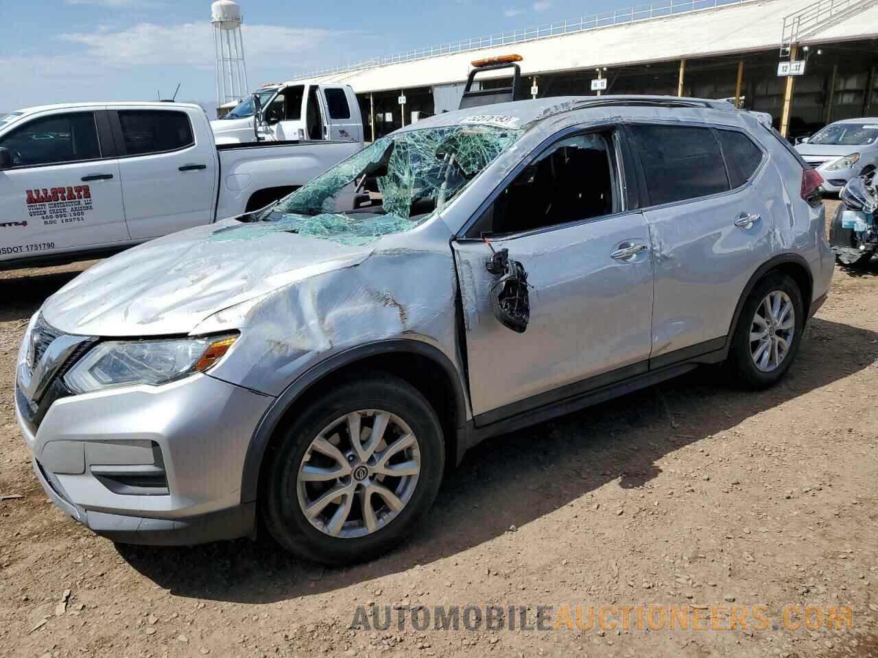 5N1AT2MT4JC705827 NISSAN ROGUE 2018