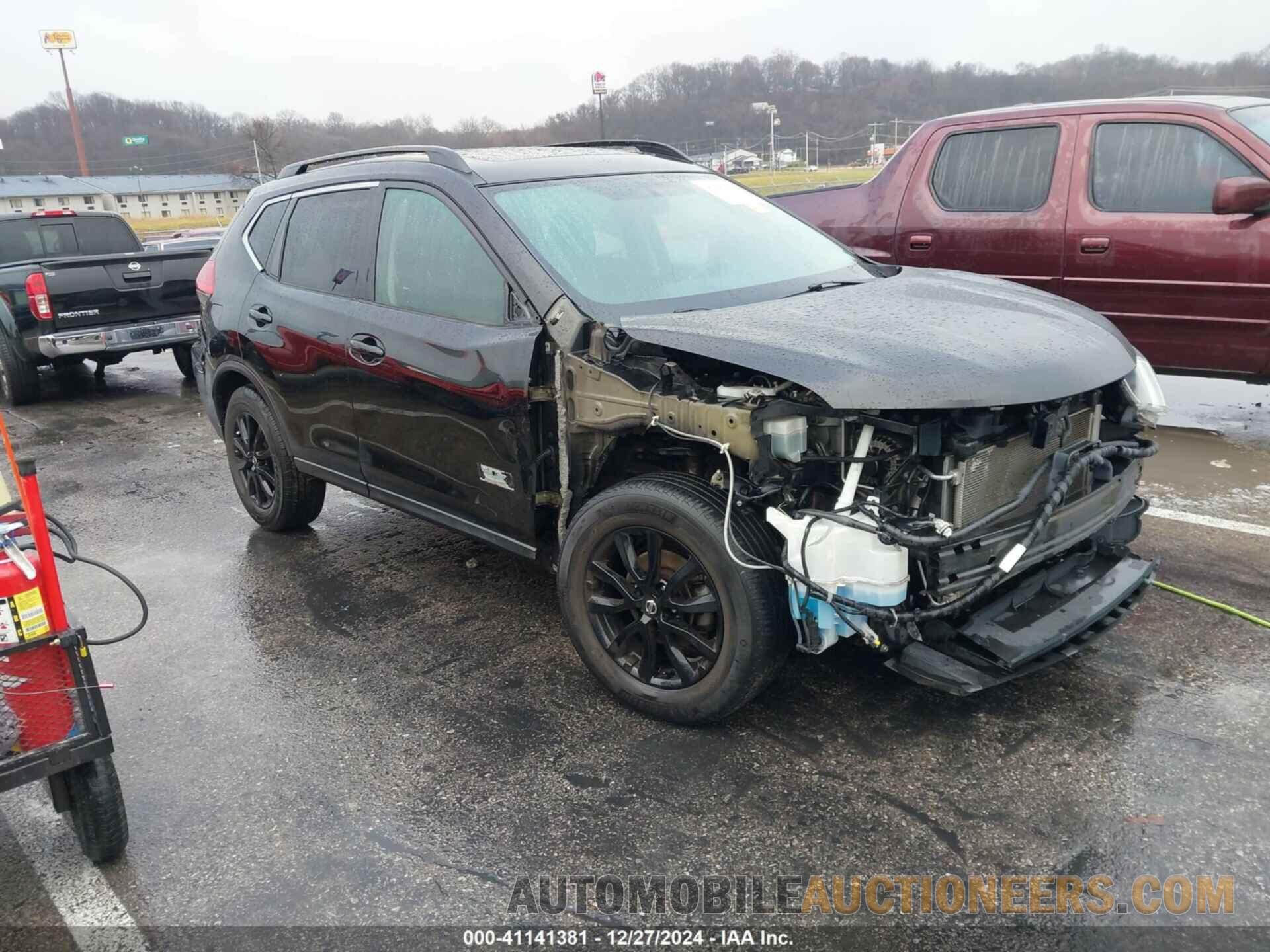 5N1AT2MT5HC770373 NISSAN ROGUE 2017