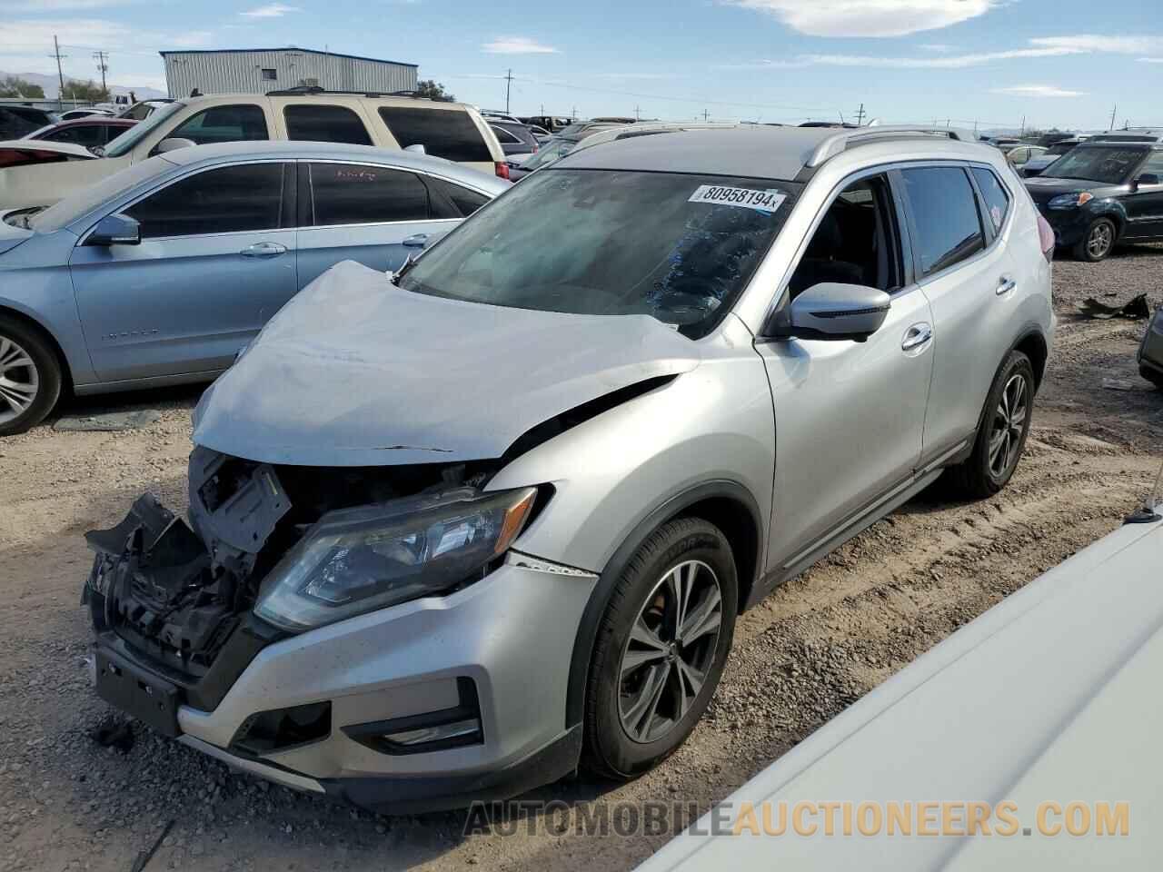 5N1AT2MT5JC759797 NISSAN ROGUE 2018