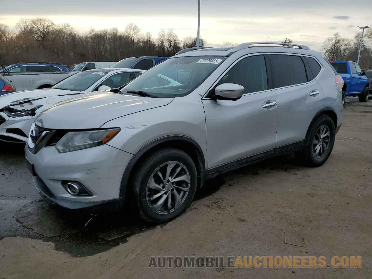 5N1AT2MV1FC824444 NISSAN ROGUE 2015