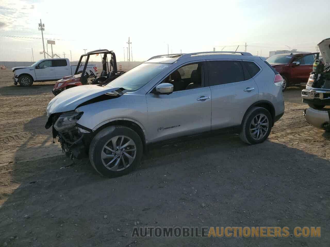 5N1AT2MV1FC862904 NISSAN ROGUE 2015