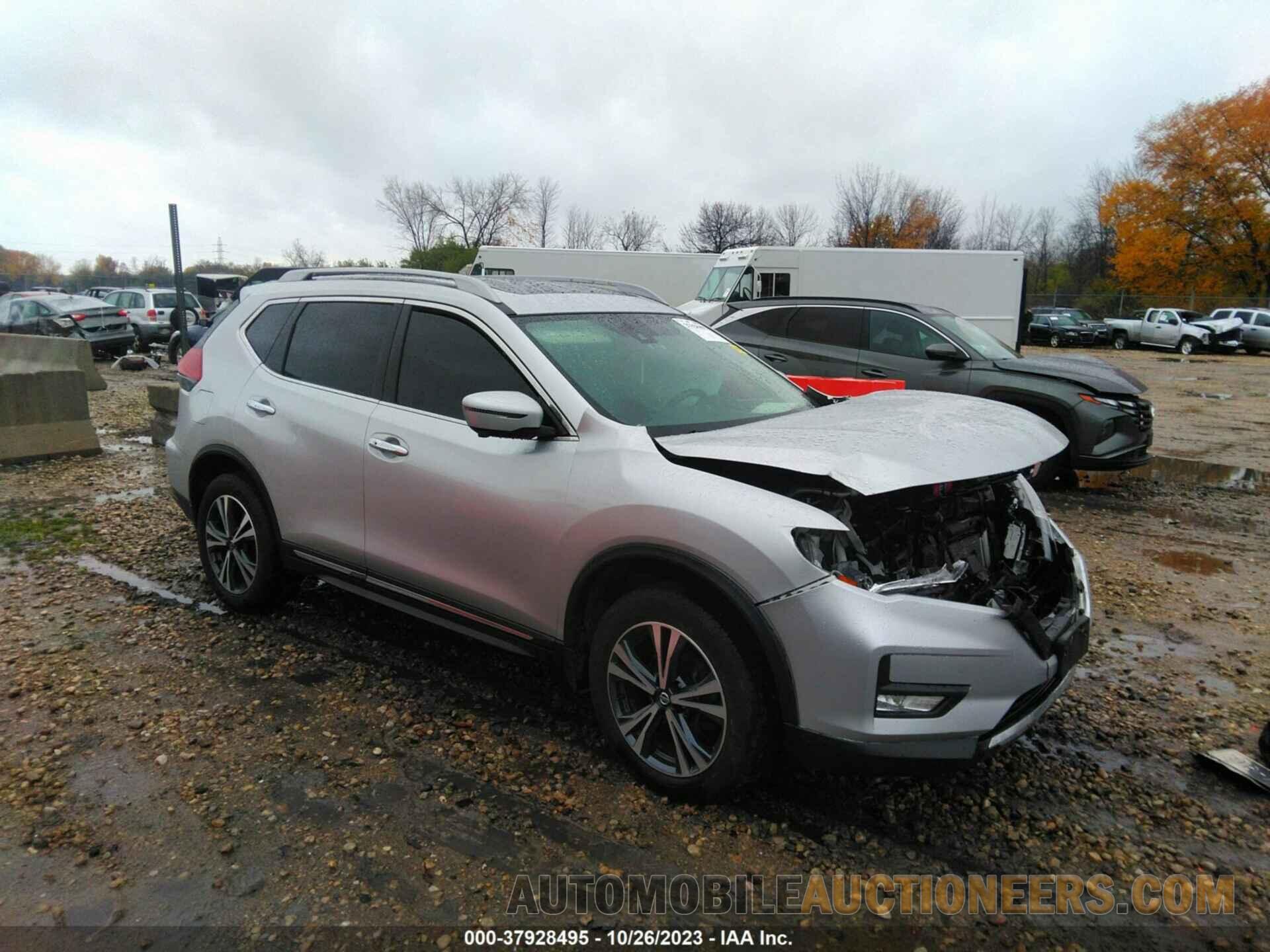 5N1AT2MV1JC824694 NISSAN ROGUE 2018