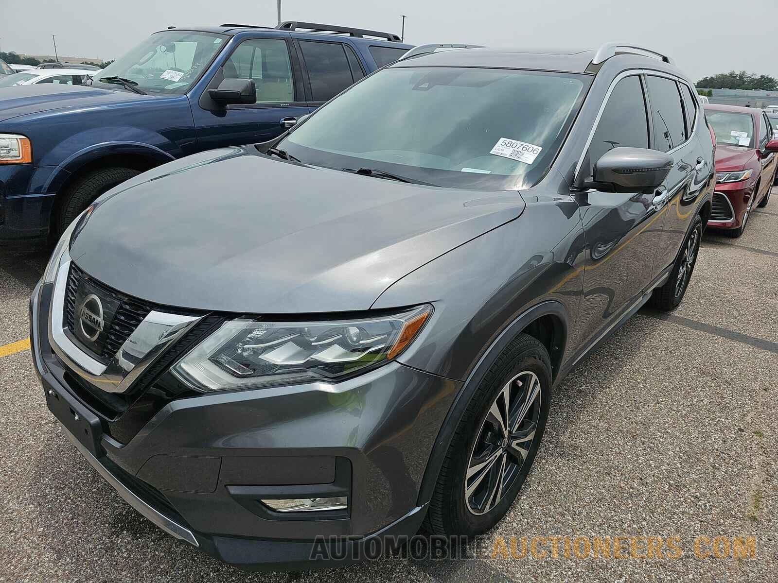 5N1AT2MV3HC750589 Nissan Rogue 2017