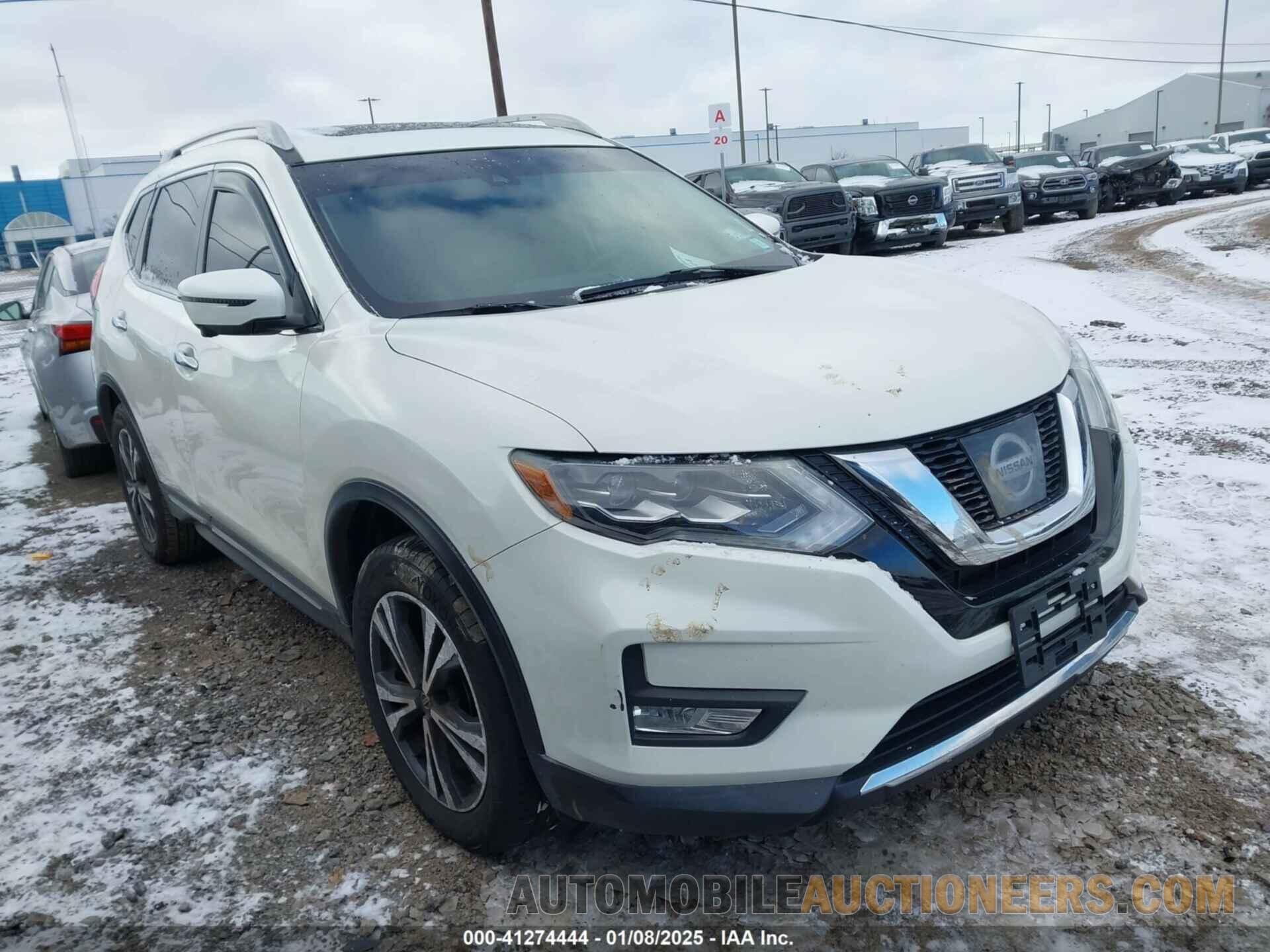 5N1AT2MV4HC786288 NISSAN ROGUE 2017