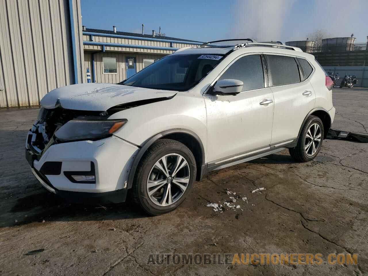 5N1AT2MV5HC798532 NISSAN ROGUE 2017