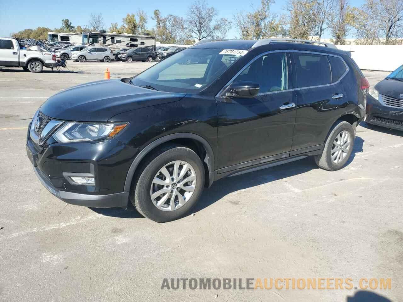 5N1AT2MV5HC813532 NISSAN ROGUE 2017