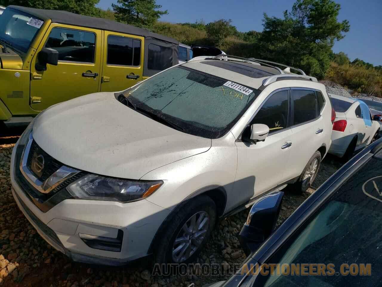 5N1AT2MV6HC827651 NISSAN ROGUE 2017