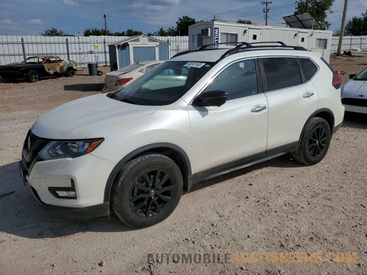 5N1AT2MV8JC746981 NISSAN ROGUE 2018