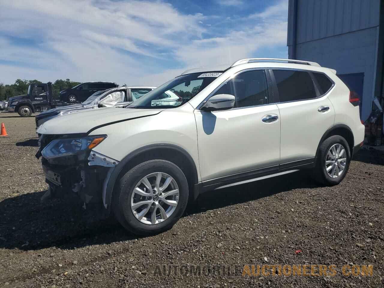 5N1AT2MV8JC851097 NISSAN ROGUE 2018