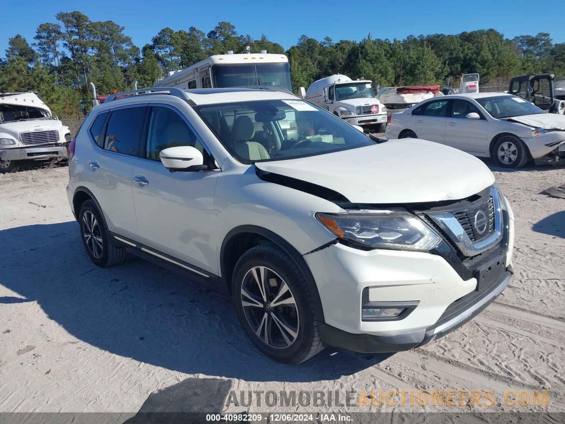 5N1AT2MVXHC732350 NISSAN ROGUE 2017