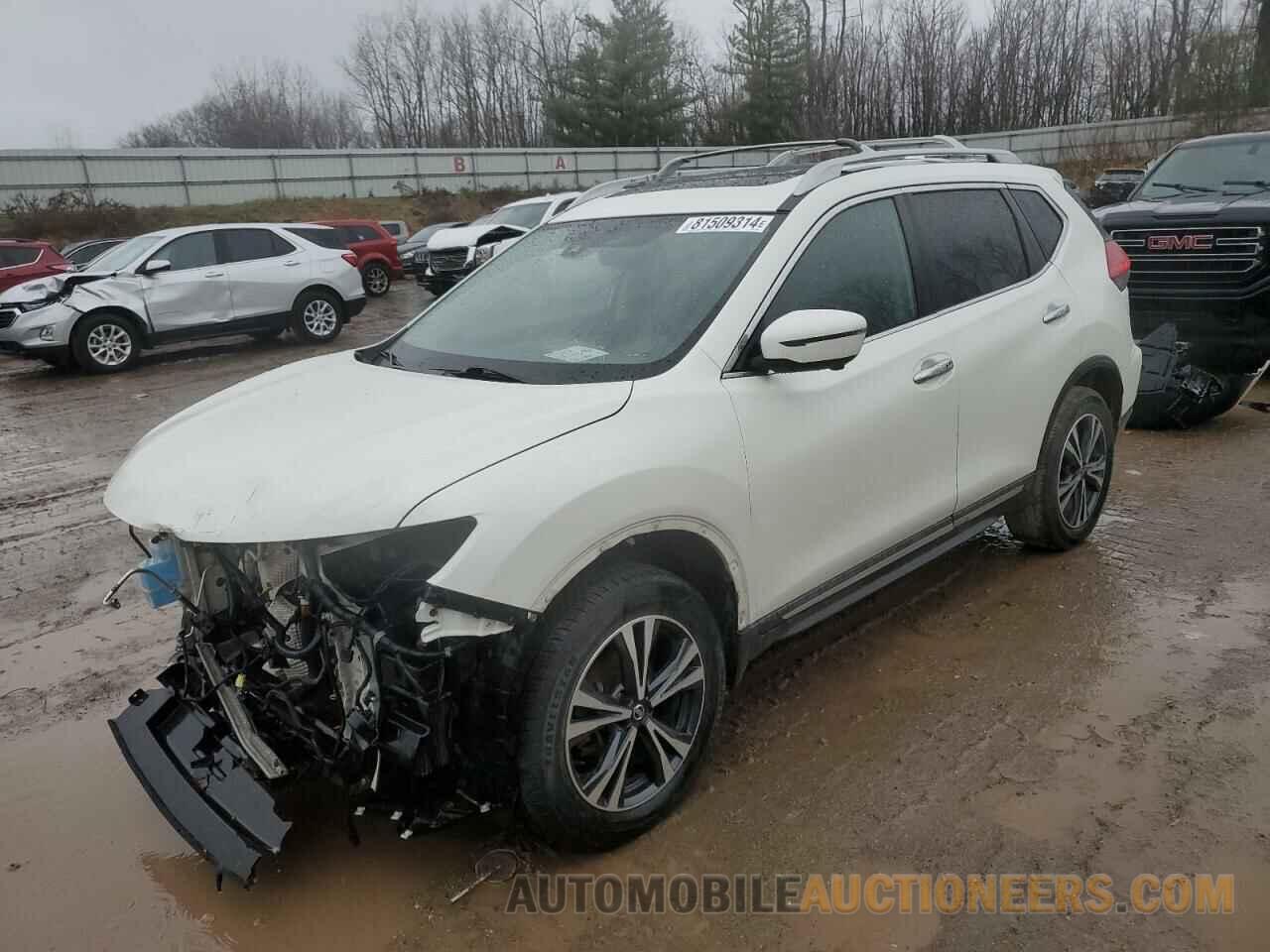 5N1AT2MVXHC735975 NISSAN ROGUE 2017