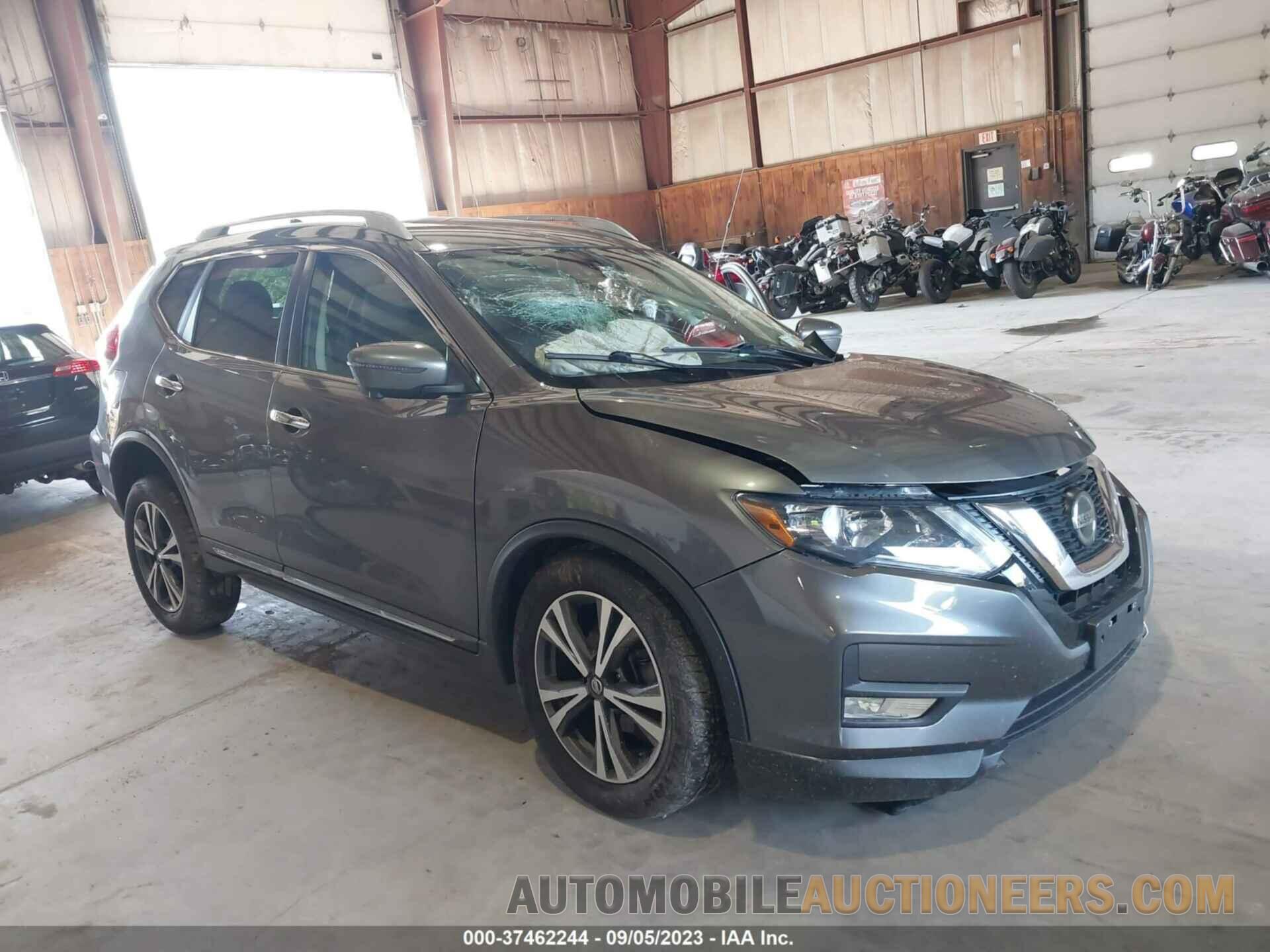 5N1AT2MVXJC777570 NISSAN ROGUE 2018