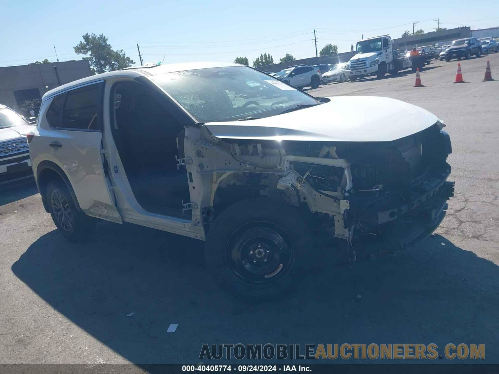 5N1BT3AB9RC724973 NISSAN ROGUE 2024