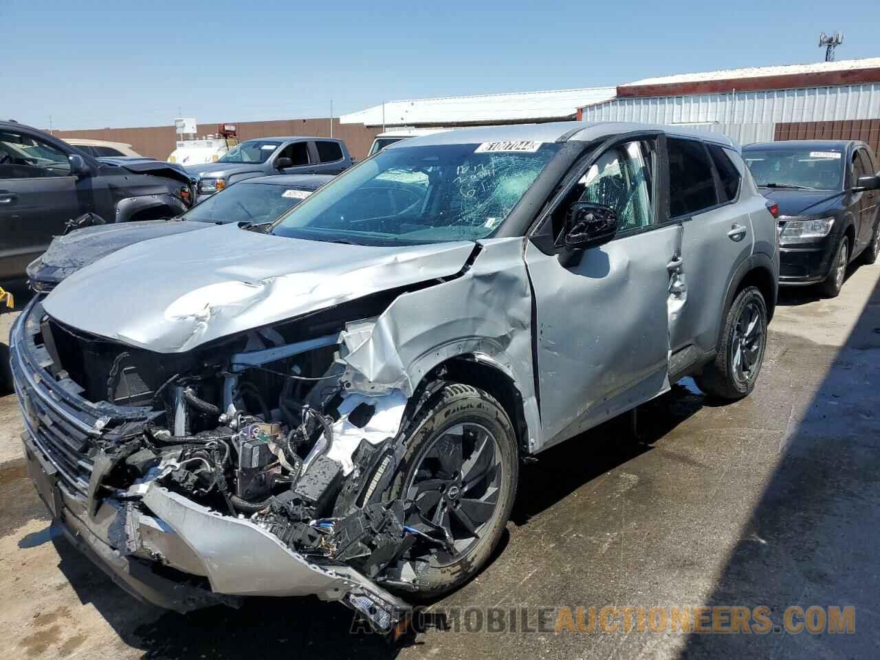 5N1BT3BA0RC698950 NISSAN ROGUE 2024